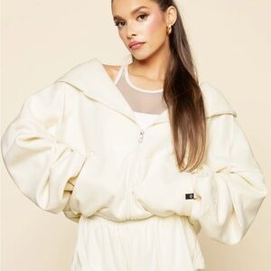 POPFLEX Zip Cloud Hoodie - Ivory. Oversized, most comfortable sweater ever!! ❤️✨